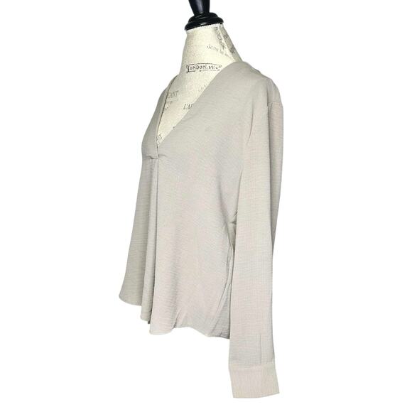 Brochu Walker Taupe V-Neck Long Sleeve Blouse - Picture 4 of 13